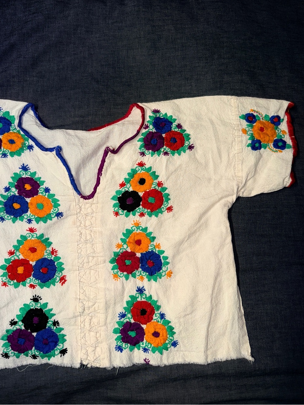MEXICANA White Embroidered Floral Blouse with Multicolor Accents